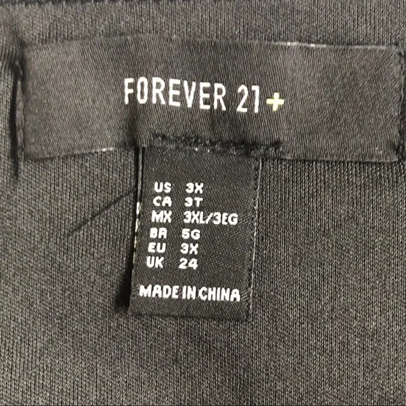 NWOT Camo Sequin Skirt - Picture 5 of 5